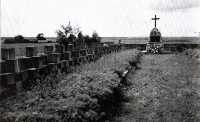 Cmentarz w Surkontach